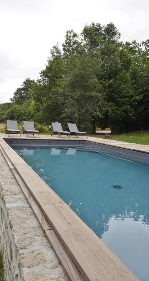 Une Pause En Correze Sarroux Екстериор снимка